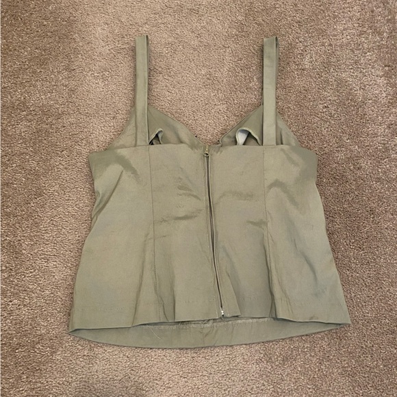 Two piece Green Tank and Jacket set - Picture 6 of 7